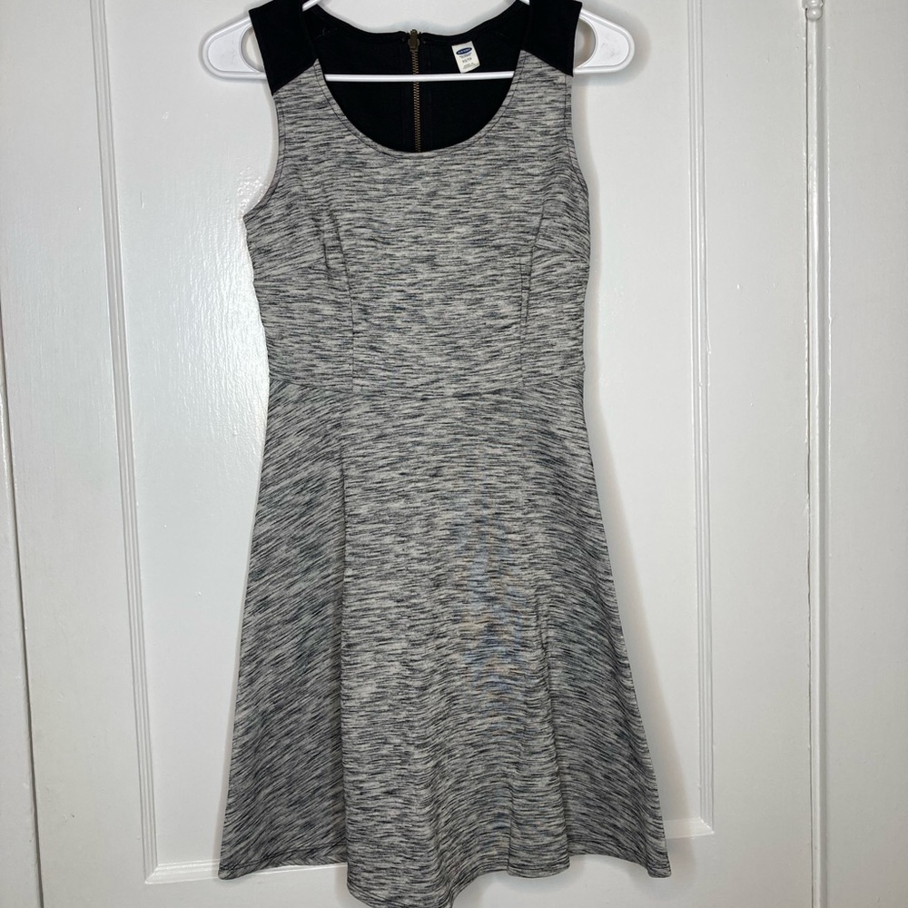 Old Navy knit fit and flare dress, size XS